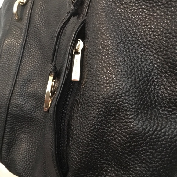 ‼️price drop‼️ Michael Kors purse - Picture 4 of 8